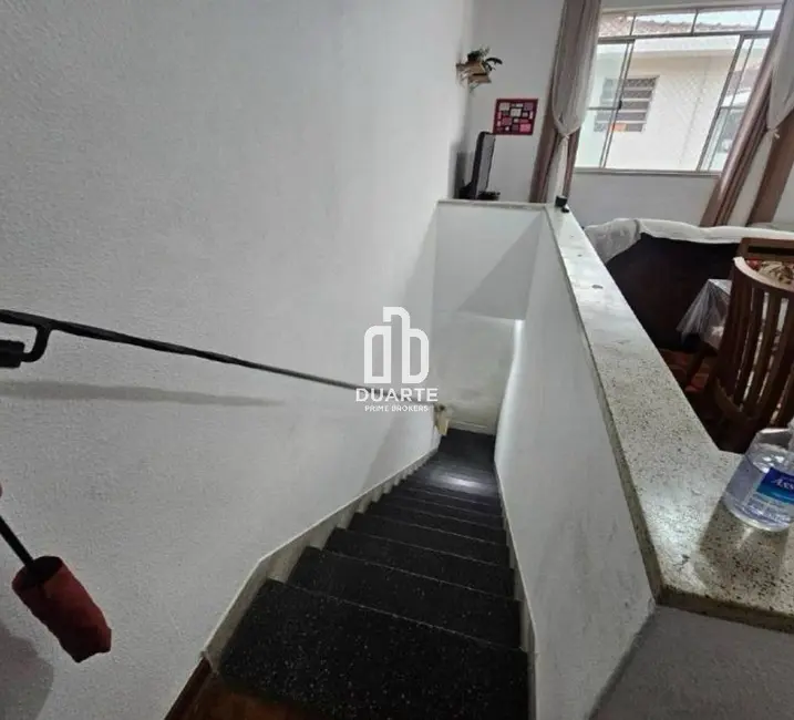 Casa com 2 quartos à venda, 92m2 em Encruzilhada, Santos - SP - imagem 3 Foto 3 de Casa com 2 quartos à venda, 92m2 em Encruzilhada, Santos - SP