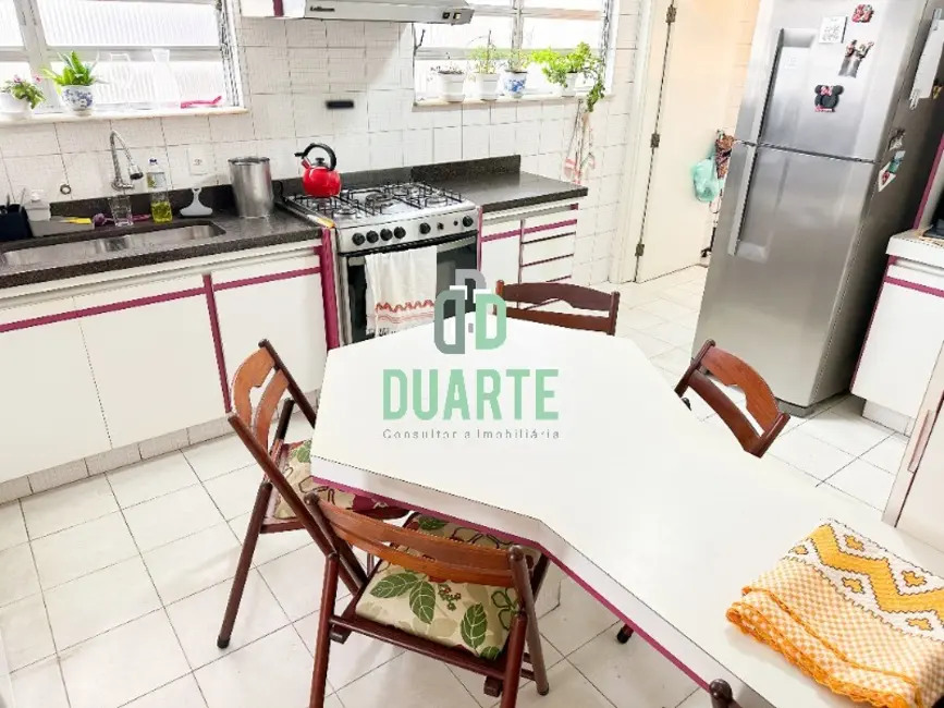 Apartamento com 4 quartos para alugar, 190m2 em José Menino, Santos - SP - imagem 7 Foto 7 de Apartamento com 4 quartos para alugar, 190m2 em José Menino, Santos - SP