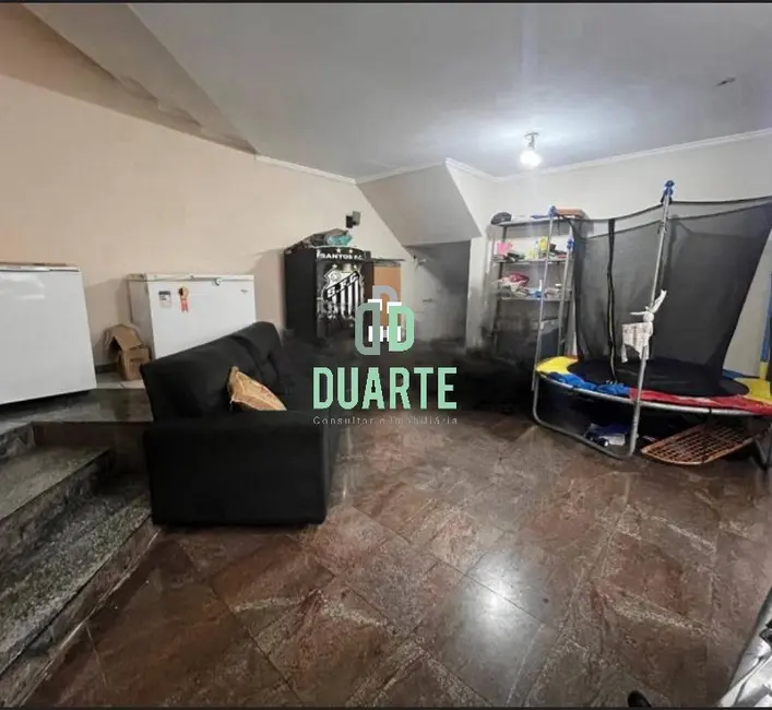 Foto 2 de Casa com 4 quartos à venda, 170m2 em Marapé, Santos - SP
