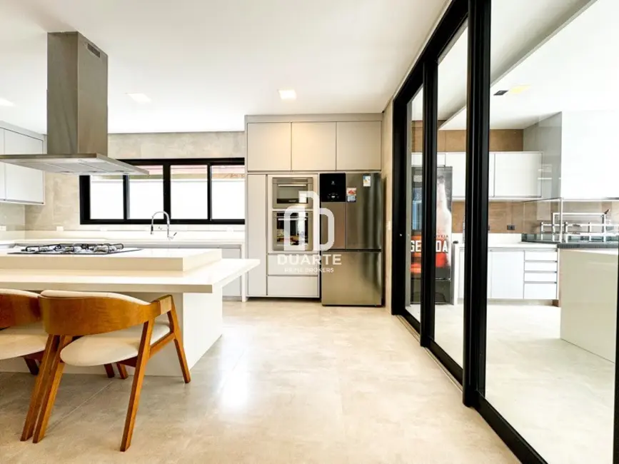 Foto 4 de Casa com 4 quartos à venda, 506m2 em Jardim Acapulco, Guaruja - SP