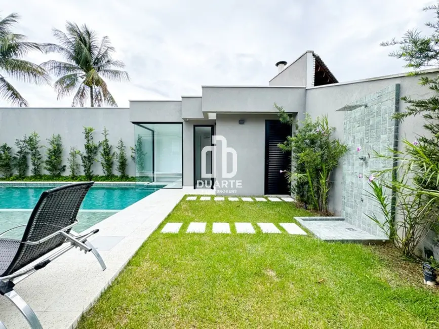 Foto 4 de Casa com 5 quartos à venda, 328m2 em Jardim Acapulco, Guaruja - SP