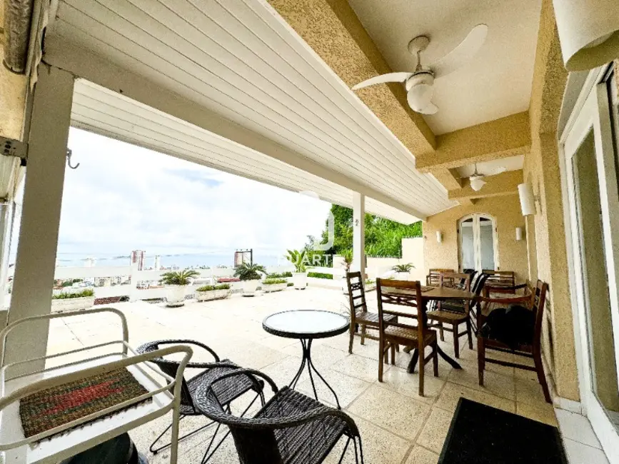 Foto 7 de Casa com 3 quartos à venda, 200m2 em Enseada, Guaruja - SP