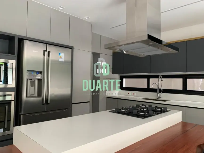 Casa com 5 quartos à venda, 380m2 em Riviera de São Lourenço, Bertioga - SP - imagem 9 Foto 9 de Casa com 5 quartos à venda, 380m2 em Riviera de São Lourenço, Bertioga - SP