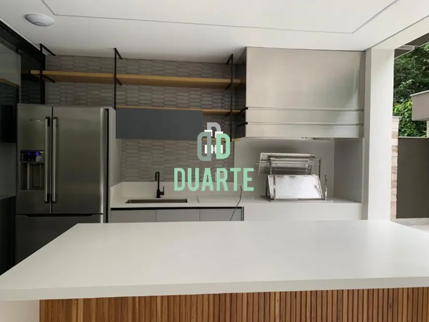 Casa com 5 quartos à venda, 380m2 em Riviera de São Lourenço, Bertioga - SP - imagem 5 Foto 5 de Casa com 5 quartos à venda, 380m2 em Riviera de São Lourenço, Bertioga - SP