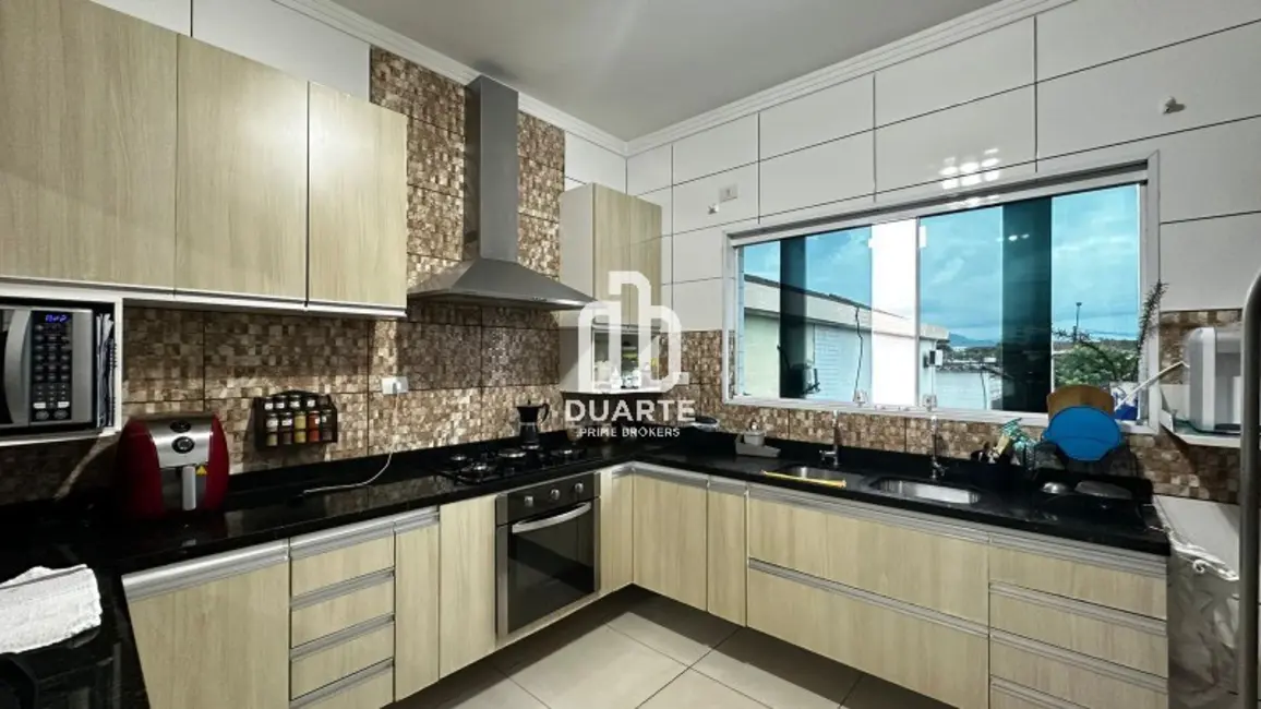 Casa com 3 quartos à venda, 188m2 em Santa Maria, Santos - SP - imagem 5 Foto 5 de Casa com 3 quartos à venda, 188m2 em Santa Maria, Santos - SP