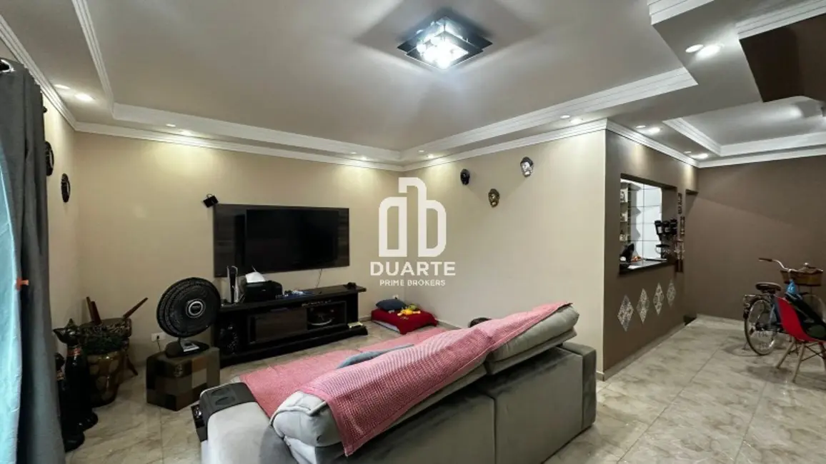 Casa com 3 quartos à venda, 188m2 em Santa Maria, Santos - SP - imagem 4 Foto 4 de Casa com 3 quartos à venda, 188m2 em Santa Maria, Santos - SP