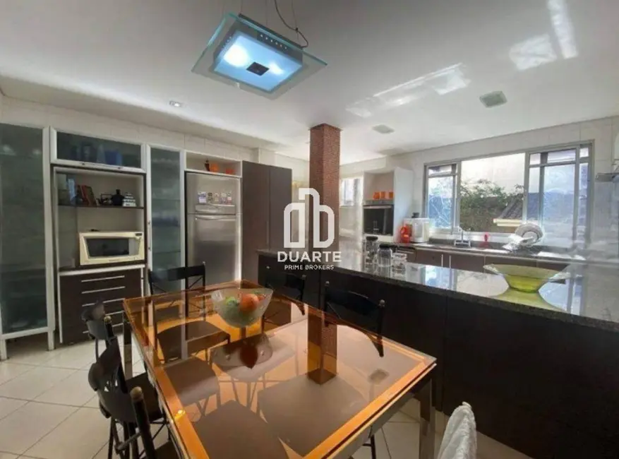Foto 1 de Casa com 3 quartos à venda, 350m2 em Vila Belmiro, Santos - SP