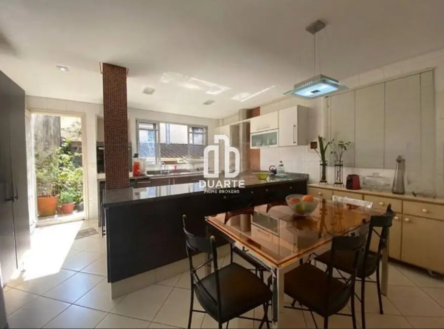 Foto 6 de Casa com 3 quartos à venda, 350m2 em Vila Belmiro, Santos - SP