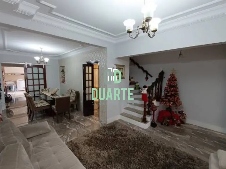 Foto 4 de Casa com 3 quartos à venda, 220m2 em Boqueirão, Santos - SP