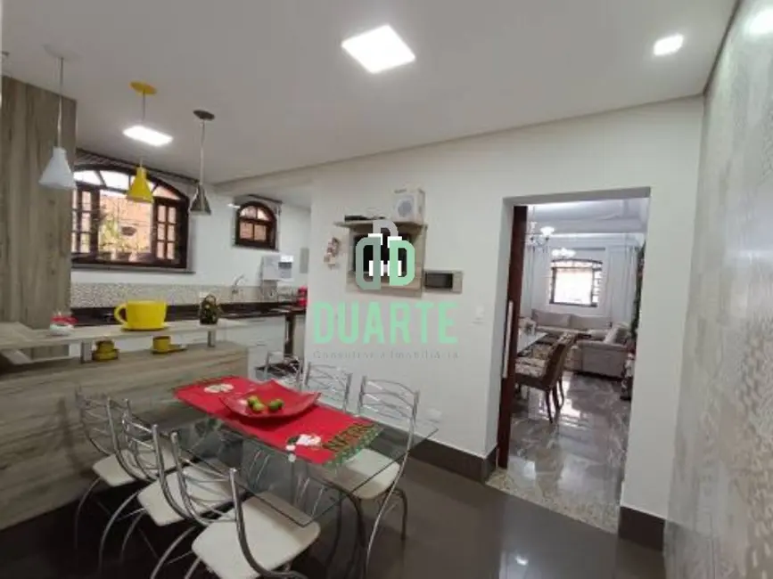 Foto 9 de Casa com 3 quartos à venda, 220m2 em Boqueirão, Santos - SP
