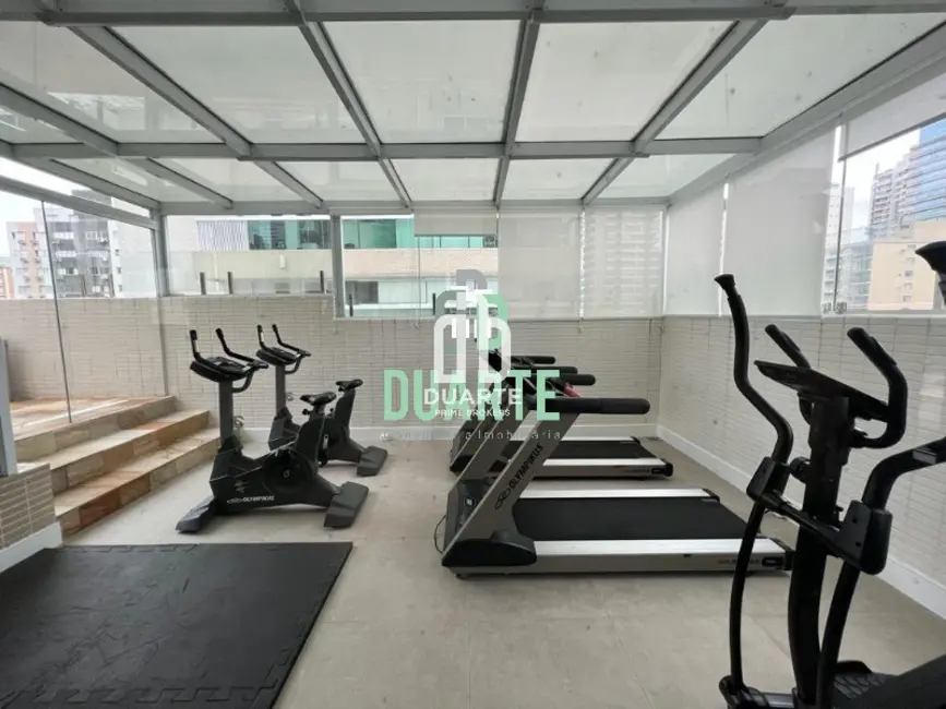 Apartamento com 3 quartos à venda, 182m2 em Gonzaga, Santos - SP - imagem 5 Foto 5 de Apartamento com 3 quartos à venda, 182m2 em Gonzaga, Santos - SP