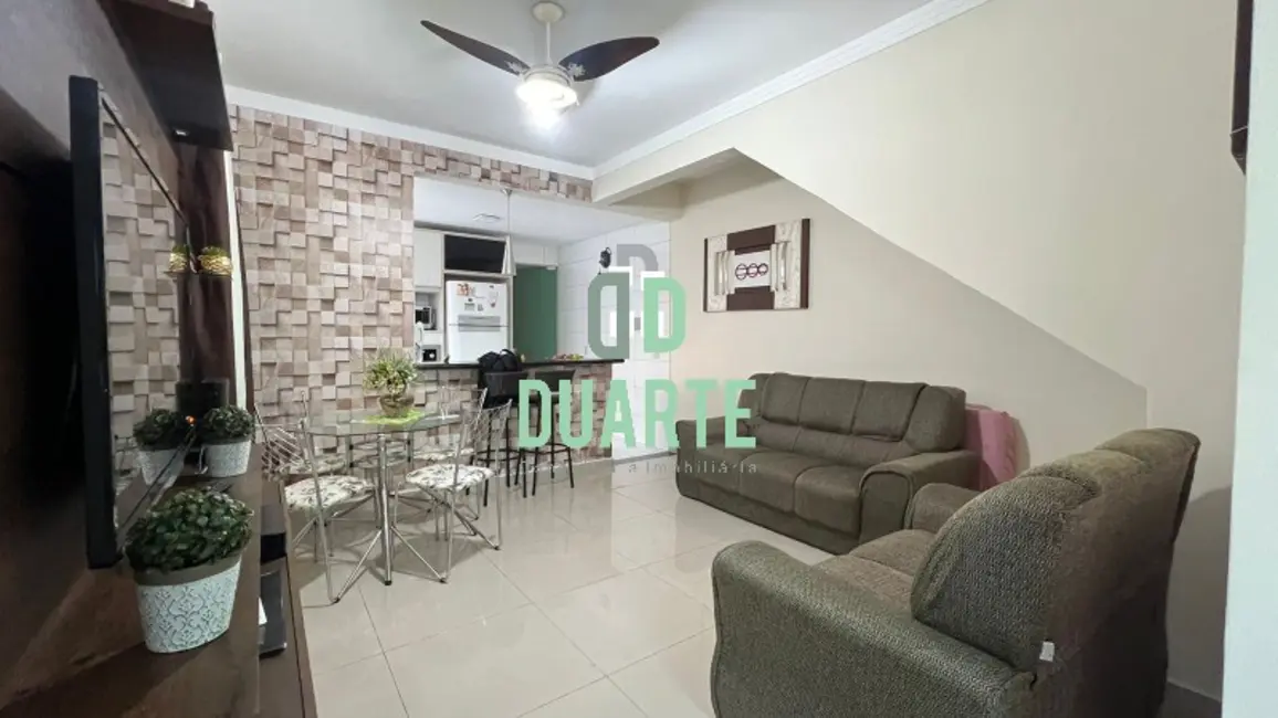 Foto 2 de Casa com 3 quartos à venda, 59m2 em Marapé, Santos - SP