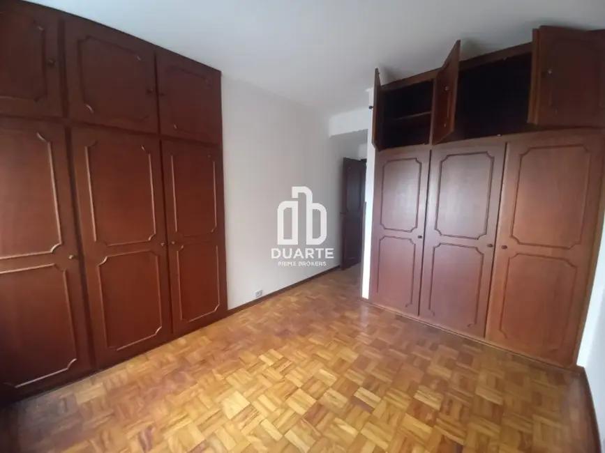 Apartamento com 3 quartos à venda, 165m2 em Gonzaga, Santos - SP - imagem 4 Foto 4 de Apartamento com 3 quartos à venda, 165m2 em Gonzaga, Santos - SP