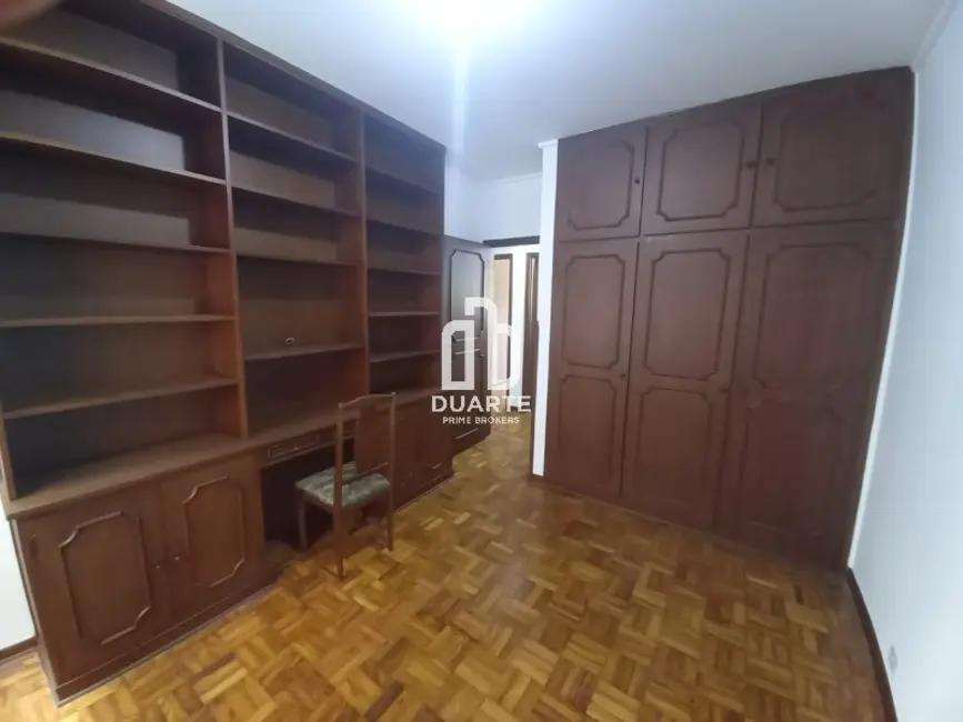 Apartamento com 3 quartos à venda, 165m2 em Gonzaga, Santos - SP - imagem 5 Foto 5 de Apartamento com 3 quartos à venda, 165m2 em Gonzaga, Santos - SP