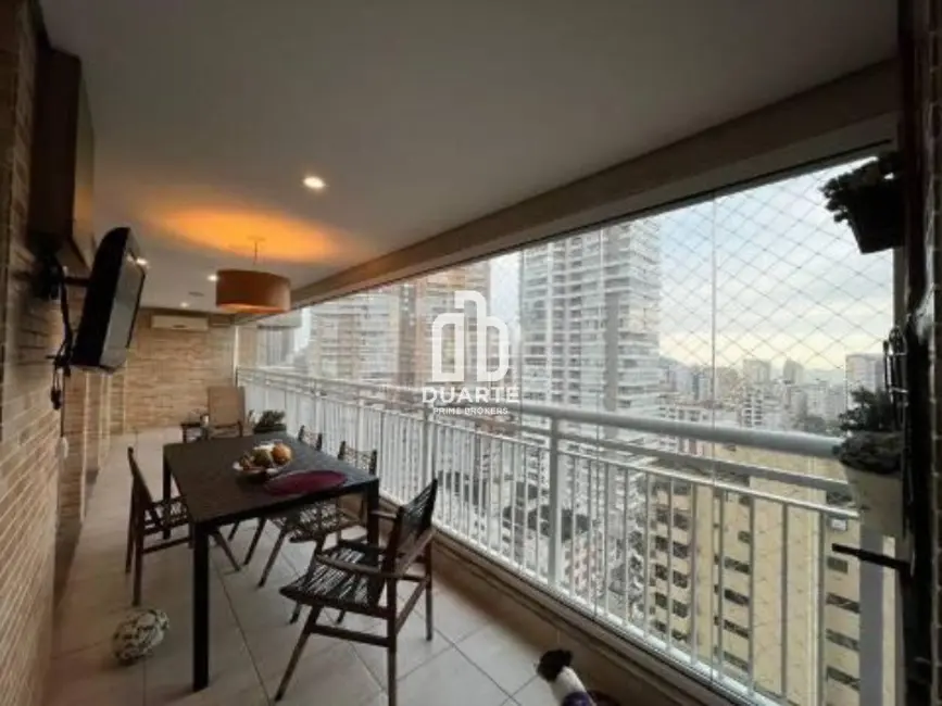 Apartamento com 3 quartos à venda, 130m2 em Gonzaga, Santos - SP - imagem 3 Foto 3 de Apartamento com 3 quartos à venda, 130m2 em Gonzaga, Santos - SP