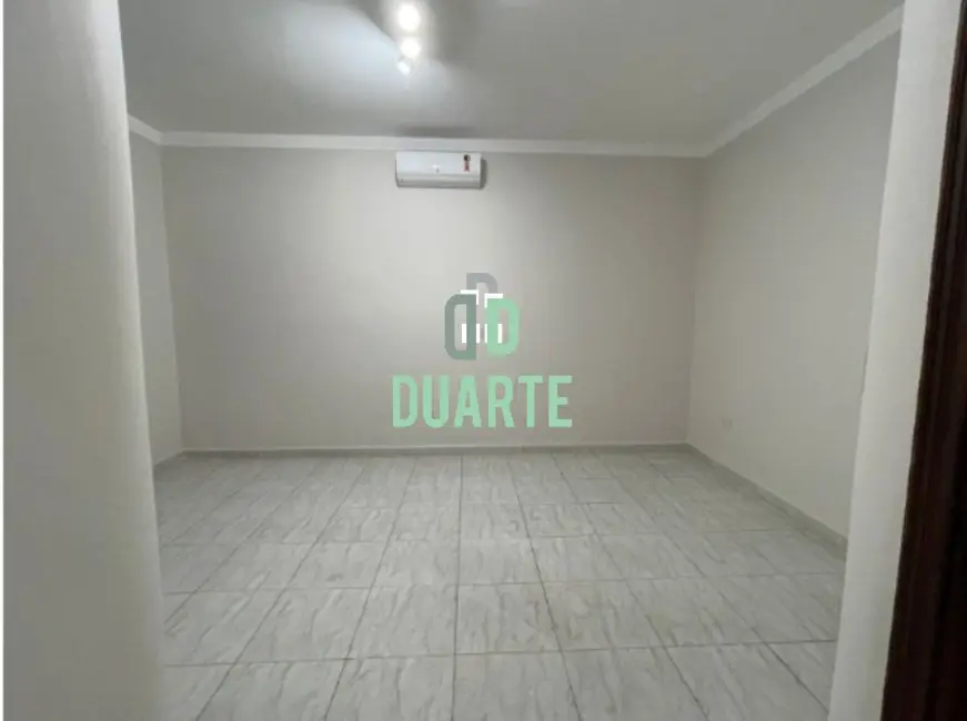 Casa com 3 quartos à venda em Canto do Forte, Praia Grande - SP - imagem 7 Foto 7 de Casa com 3 quartos à venda em Canto do Forte, Praia Grande - SP