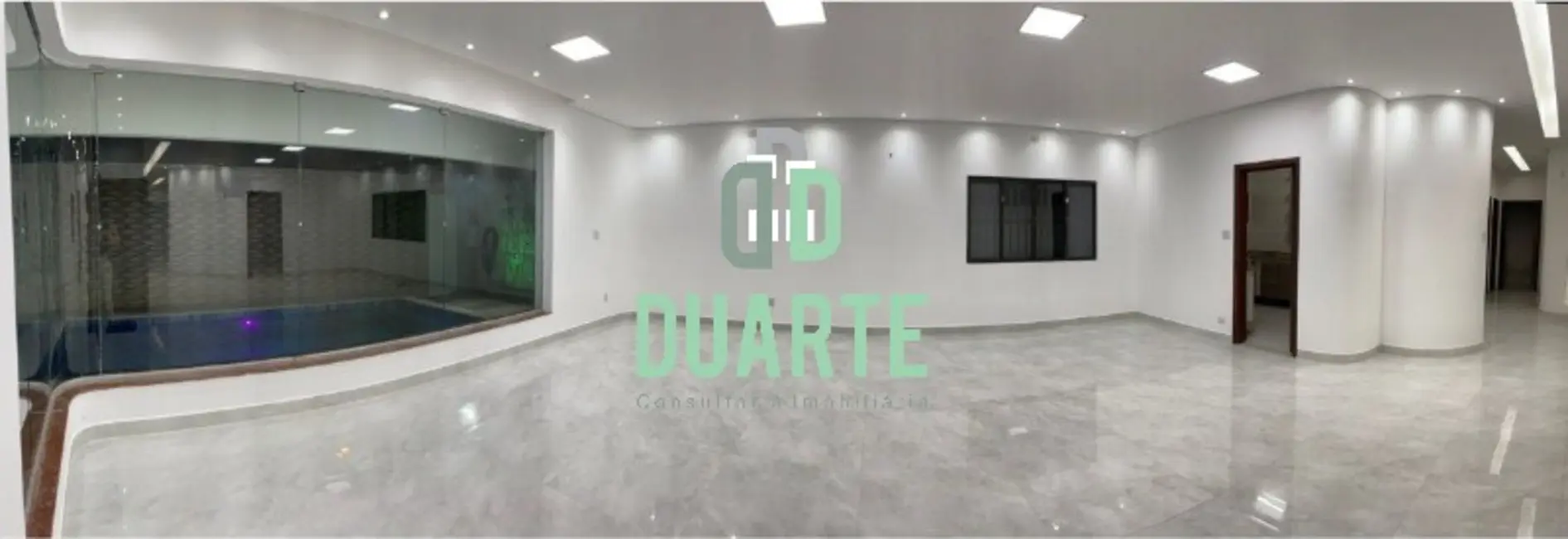 Casa com 3 quartos à venda em Canto do Forte, Praia Grande - SP - imagem 3 Foto 3 de Casa com 3 quartos à venda em Canto do Forte, Praia Grande - SP