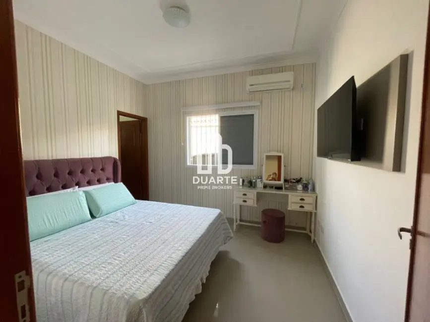 Casa com 3 quartos à venda, 160m2 em Flórida, Praia Grande - SP - imagem 6 Foto 6 de Casa com 3 quartos à venda, 160m2 em Flórida, Praia Grande - SP