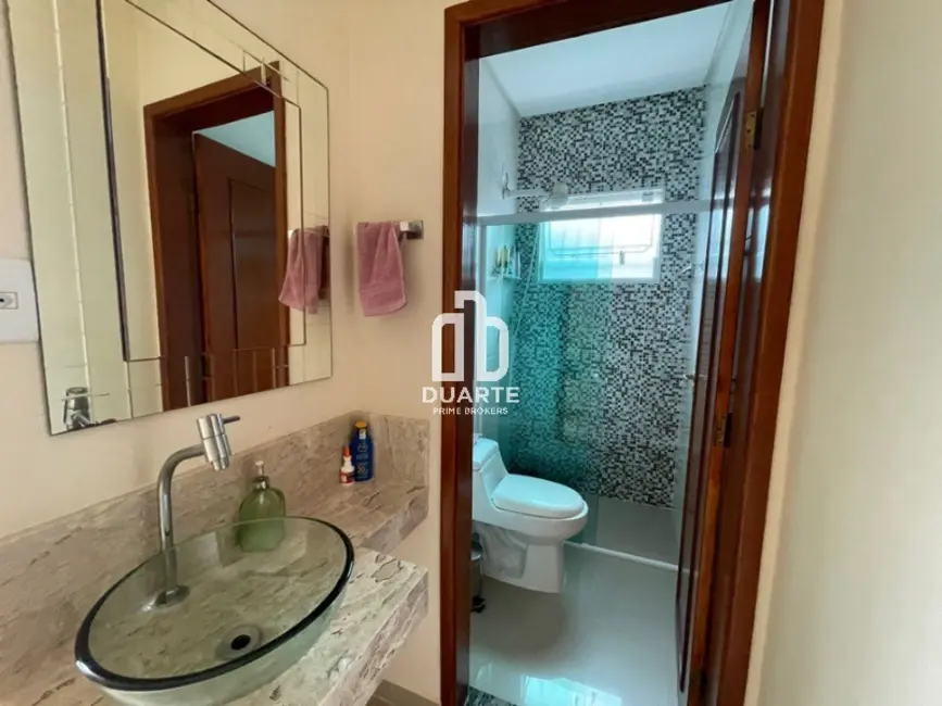 Casa com 3 quartos à venda, 160m2 em Flórida, Praia Grande - SP - imagem 8 Foto 8 de Casa com 3 quartos à venda, 160m2 em Flórida, Praia Grande - SP