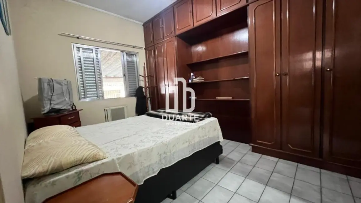 Casa com 3 quartos à venda, 270m2 em São Jorge, Santos - SP - imagem 3 Foto 3 de Casa com 3 quartos à venda, 270m2 em São Jorge, Santos - SP