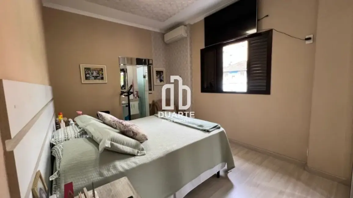 Foto 5 de Casa com 4 quartos à venda, 150m2 em Gonzaga, Santos - SP