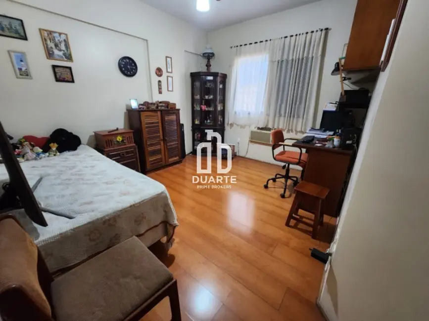 Foto 9 de Apartamento com 2 quartos à venda, 79m2 em Embaré, Santos - SP