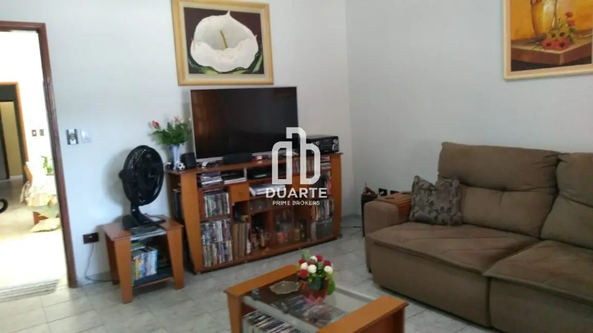 Foto 4 de Casa com 5 quartos à venda, 187m2 em Real, Praia Grande - SP