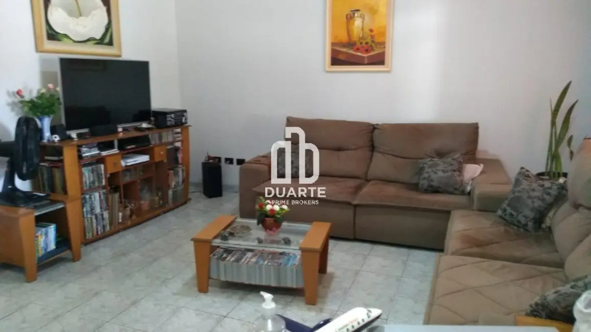 Foto 3 de Casa com 5 quartos à venda, 187m2 em Real, Praia Grande - SP