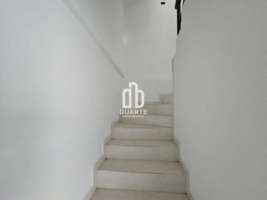 Foto 9 de Casa com 2 quartos à venda, 95m2 em Macuco, Santos - SP