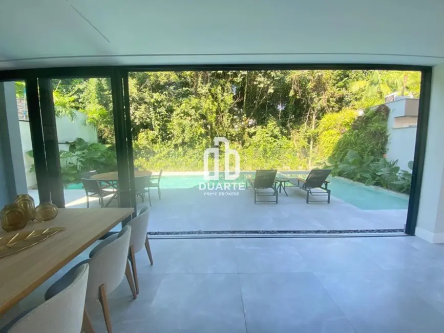 Casa de Condomínio com 6 quartos à venda, 693m2 em Riviera de São Lourenço, Bertioga - SP - imagem 5 Foto 5 de Casa de Condomínio com 6 quartos à venda, 693m2 em Riviera de São Lourenço, Bertioga - SP