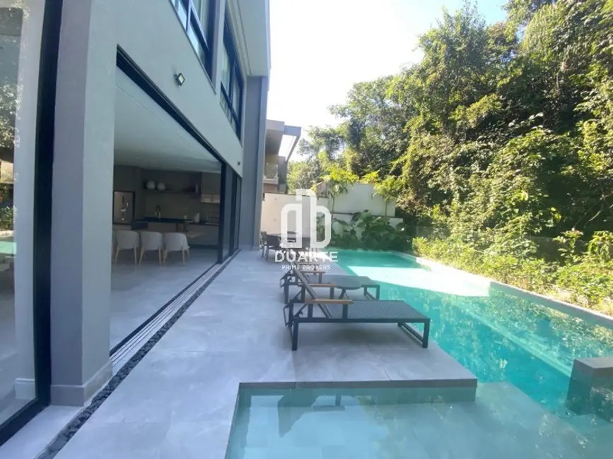 Casa de Condomínio com 6 quartos à venda, 693m2 em Riviera de São Lourenço, Bertioga - SP - imagem 3 Foto 3 de Casa de Condomínio com 6 quartos à venda, 693m2 em Riviera de São Lourenço, Bertioga - SP