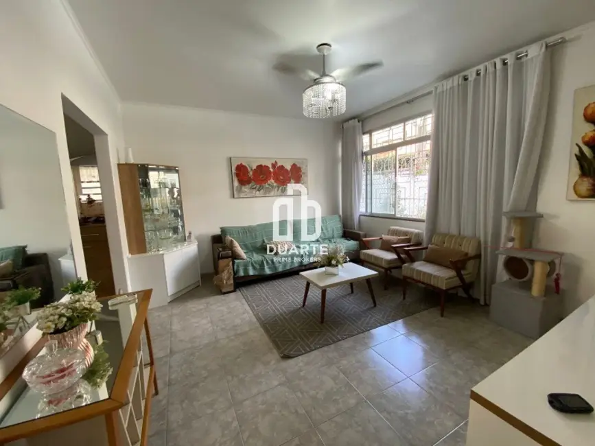 Casa com 3 quartos à venda, 105m2 em Encruzilhada, Santos - SP - imagem 1 Foto 1 de Casa com 3 quartos à venda, 105m2 em Encruzilhada, Santos - SP