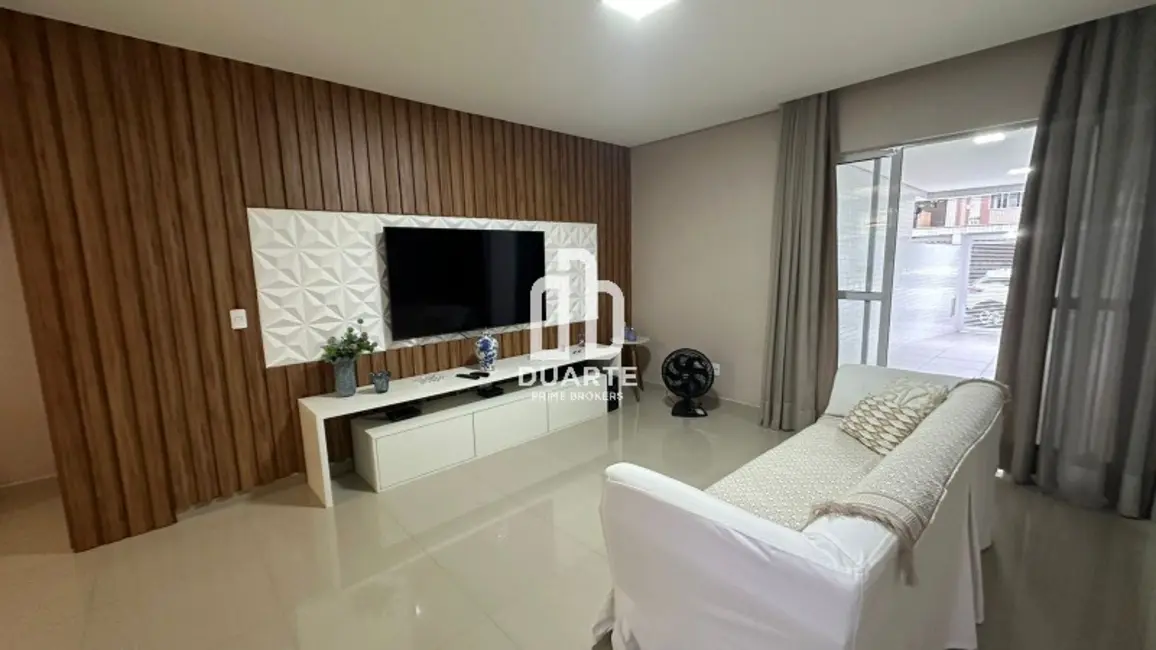 Foto 1 de Casa com 3 quartos à venda, 270m2 em Campo Grande, Santos - SP