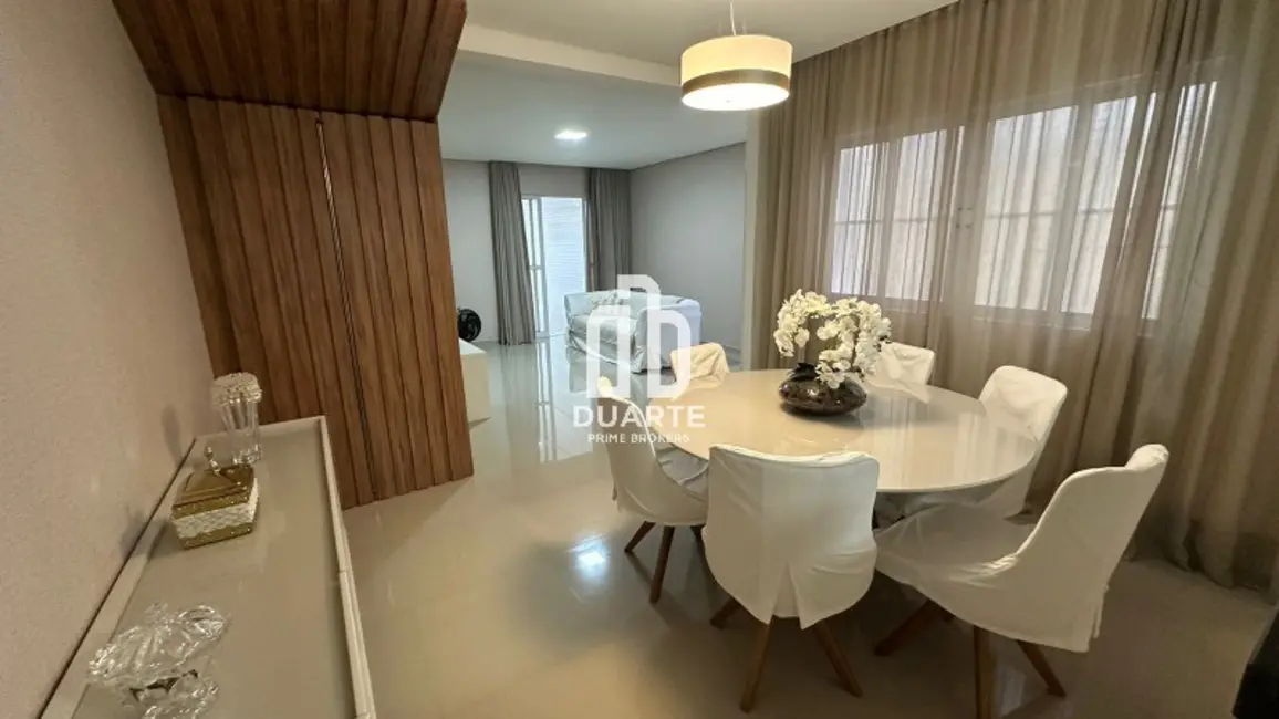 Foto 5 de Casa com 3 quartos à venda, 270m2 em Campo Grande, Santos - SP