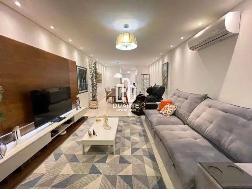 Apartamento com 3 quartos à venda, 170m2 em Gonzaga, Santos - SP - imagem 4 Foto 4 de Apartamento com 3 quartos à venda, 170m2 em Gonzaga, Santos - SP