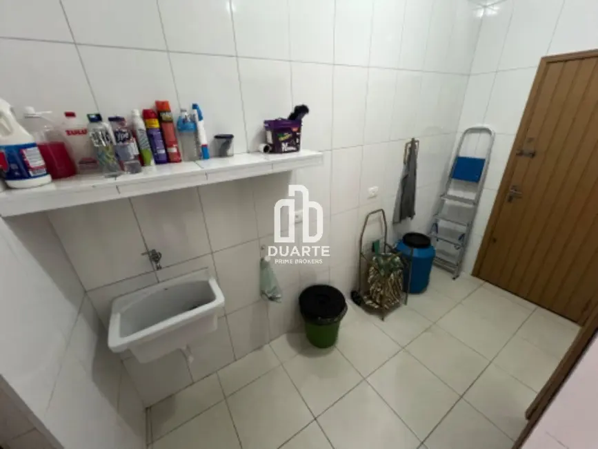 Casa com 5 quartos à venda, 345m2 em Vila Belmiro, Santos - SP - imagem 6 Foto 6 de Casa com 5 quartos à venda, 345m2 em Vila Belmiro, Santos - SP