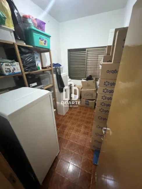 Casa com 5 quartos à venda, 345m2 em Vila Belmiro, Santos - SP - imagem 8 Foto 8 de Casa com 5 quartos à venda, 345m2 em Vila Belmiro, Santos - SP