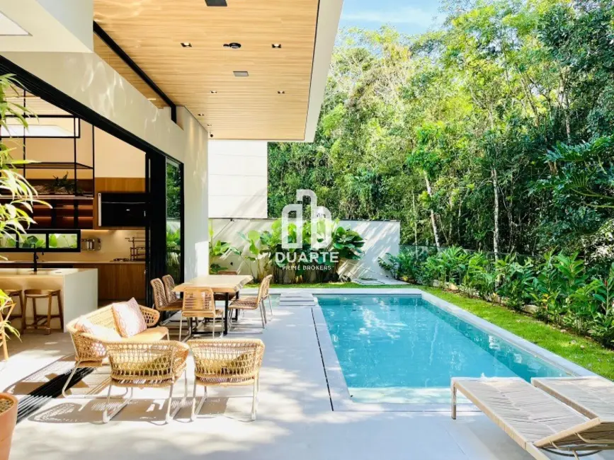 Foto 2 de Casa com 4 quartos à venda, 280m2 em Riviera de São Lourenço, Bertioga - SP