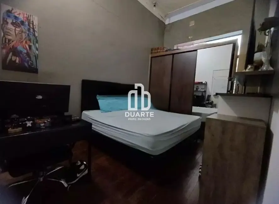 Foto 8 de Casa com 4 quartos à venda, 230m2 em Vila Mathias, Santos - SP