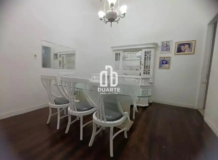 Foto 5 de Casa com 4 quartos à venda, 230m2 em Vila Mathias, Santos - SP