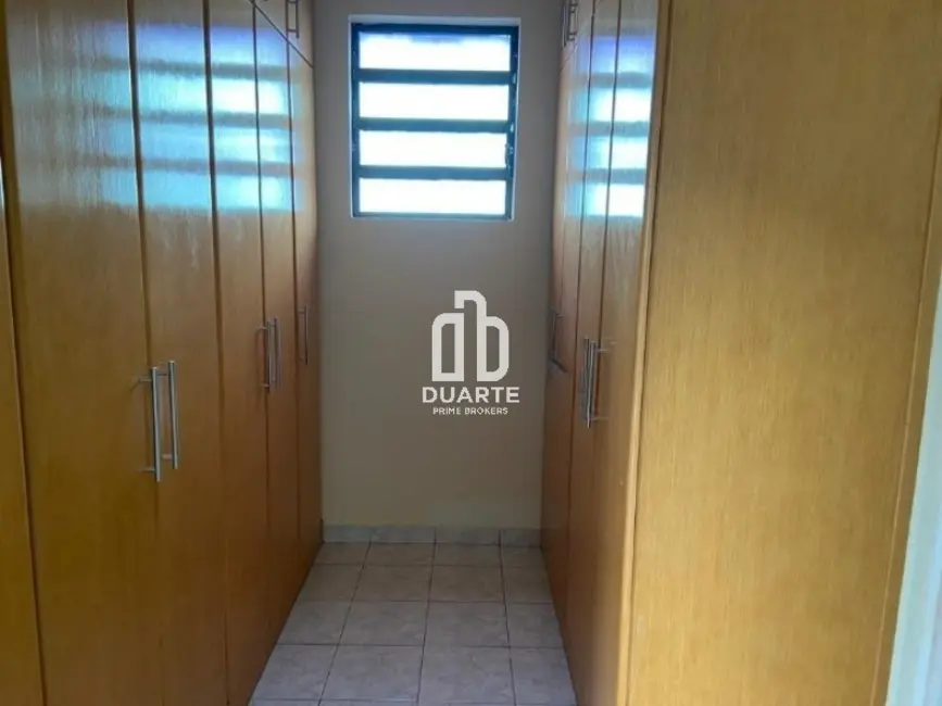 Casa com 6 quartos à venda, 500m2 em Campo Grande, Santos - SP - imagem 6 Foto 6 de Casa com 6 quartos à venda, 500m2 em Campo Grande, Santos - SP