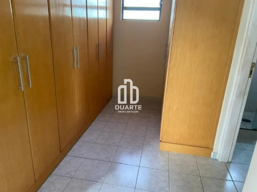 Casa com 6 quartos à venda, 500m2 em Campo Grande, Santos - SP - imagem 8 Foto 8 de Casa com 6 quartos à venda, 500m2 em Campo Grande, Santos - SP