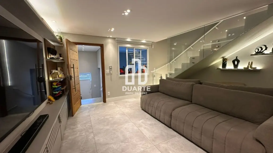 Foto 2 de Casa com 3 quartos à venda, 145m2 em Vila Belmiro, Santos - SP