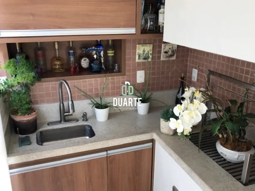 Foto 2 de Apartamento com 4 quartos para alugar, 221m2 em Gonzaga, Santos - SP