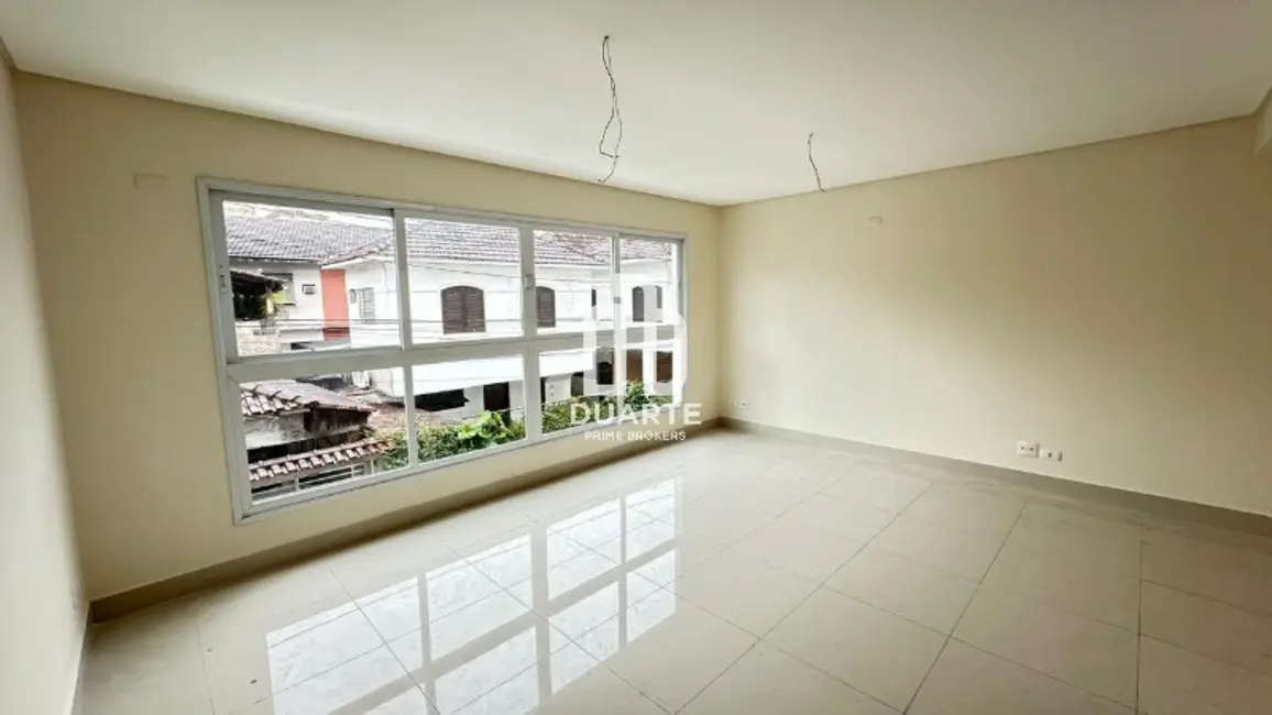 Foto 1 de Casa com 3 quartos à venda, 150m2 em Boqueirão, Santos - SP