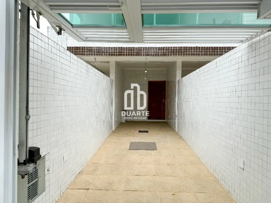 Casa com 3 quartos à venda, 185m2 em Boqueirão, Santos - SP - imagem 2 Foto 2 de Casa com 3 quartos à venda, 185m2 em Boqueirão, Santos - SP