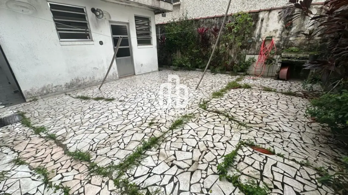 Foto 2 de Casa com 3 quartos à venda, 248m2 em Campo Grande, Santos - SP