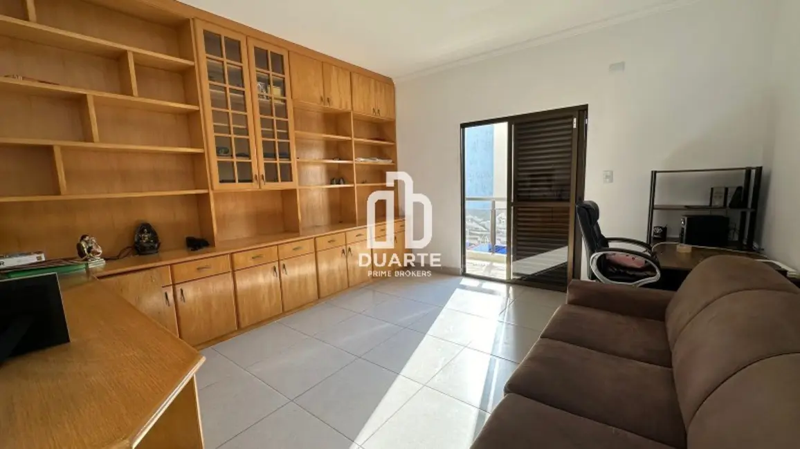 Casa com 4 quartos para alugar, 360m2 em Aparecida, Santos - SP - imagem 6 Foto 6 de Casa com 4 quartos para alugar, 360m2 em Aparecida, Santos - SP
