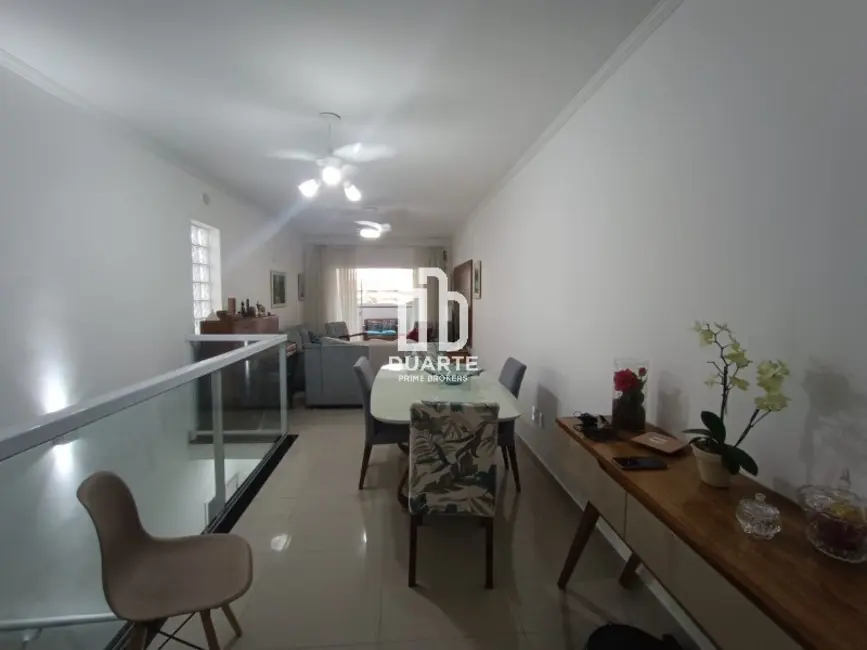 Casa com 3 quartos à venda, 128m2 em Ponta da Praia, Santos - SP - imagem 5 Foto 5 de Casa com 3 quartos à venda, 128m2 em Ponta da Praia, Santos - SP