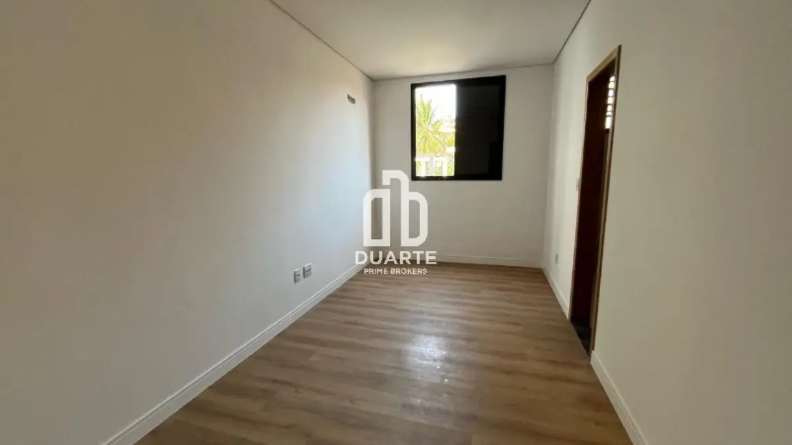 Casa com 4 quartos à venda, 250m2 em Embaré, Santos - SP - imagem 9 Foto 9 de Casa com 4 quartos à venda, 250m2 em Embaré, Santos - SP